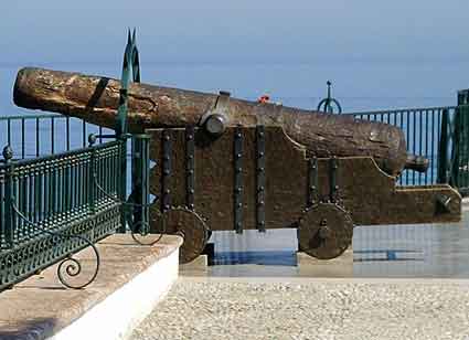 balcon cannon