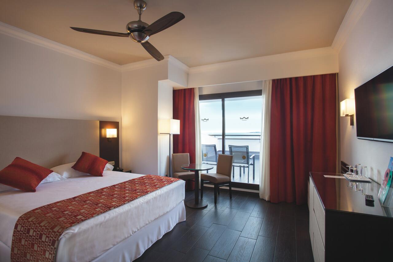 Rooms at Hotel Riu Monica