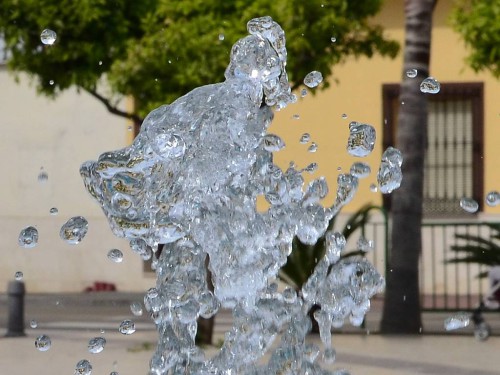 Plaza Cantarero, Nerja, fountain