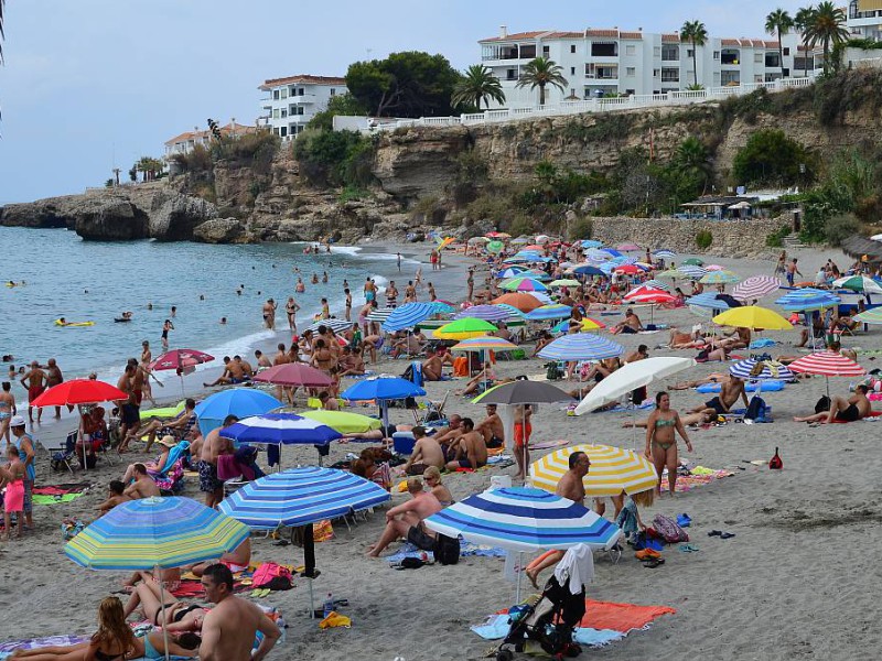 El Salon beach, Nerja