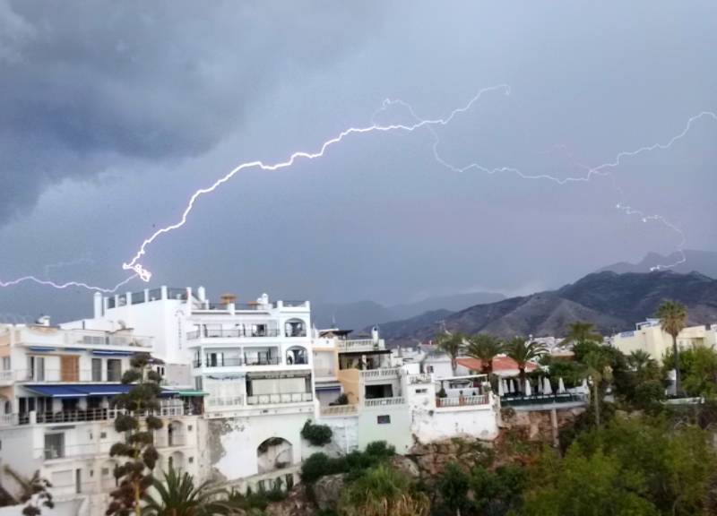 lightning, Nerja