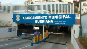 How much is it to park Burriana Beach, parking in Nerja