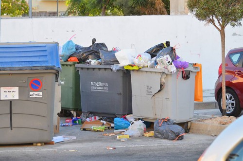 bins, Nerja