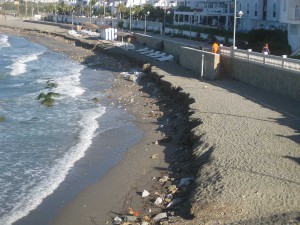 El Chucho beach, Nerja, erosion