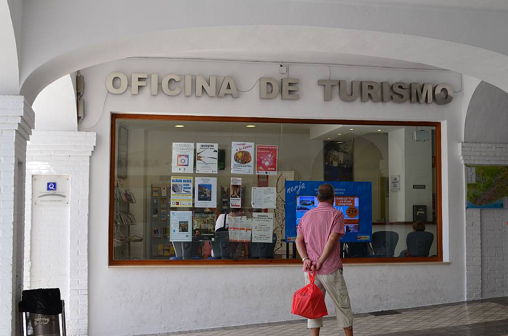 the tourist office