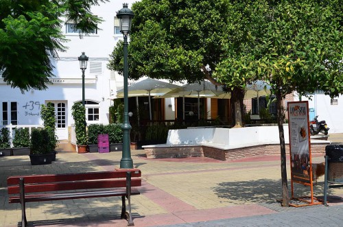 Plaza 4 Caminos, Nerja