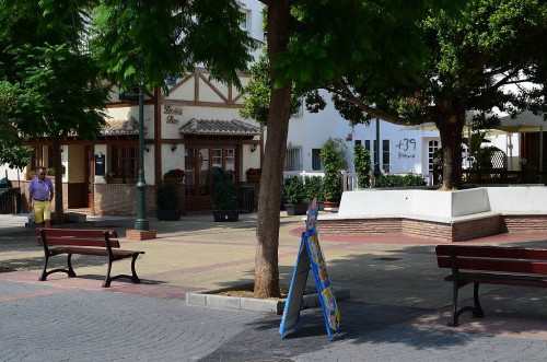 Plaza 4 Caminos, Nerja