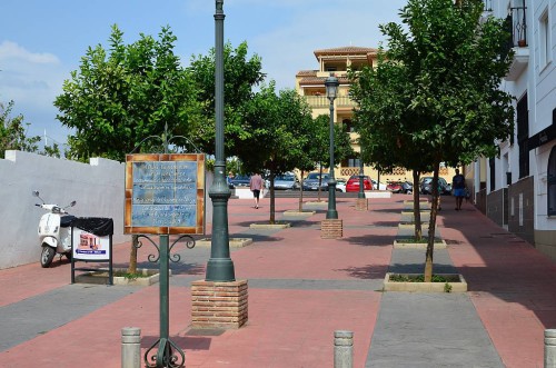 Plaza Clara Campoamor, Nerja