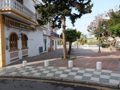 Plaza Maria Zambrano, Nerja