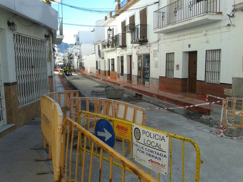 calle Los Huertos roadworks