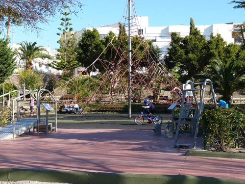 Parque Verano Azul playground