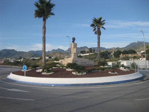 Villasclaras statue, Nerja